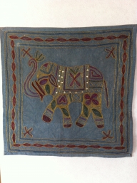 インドで購入したクッションカバー